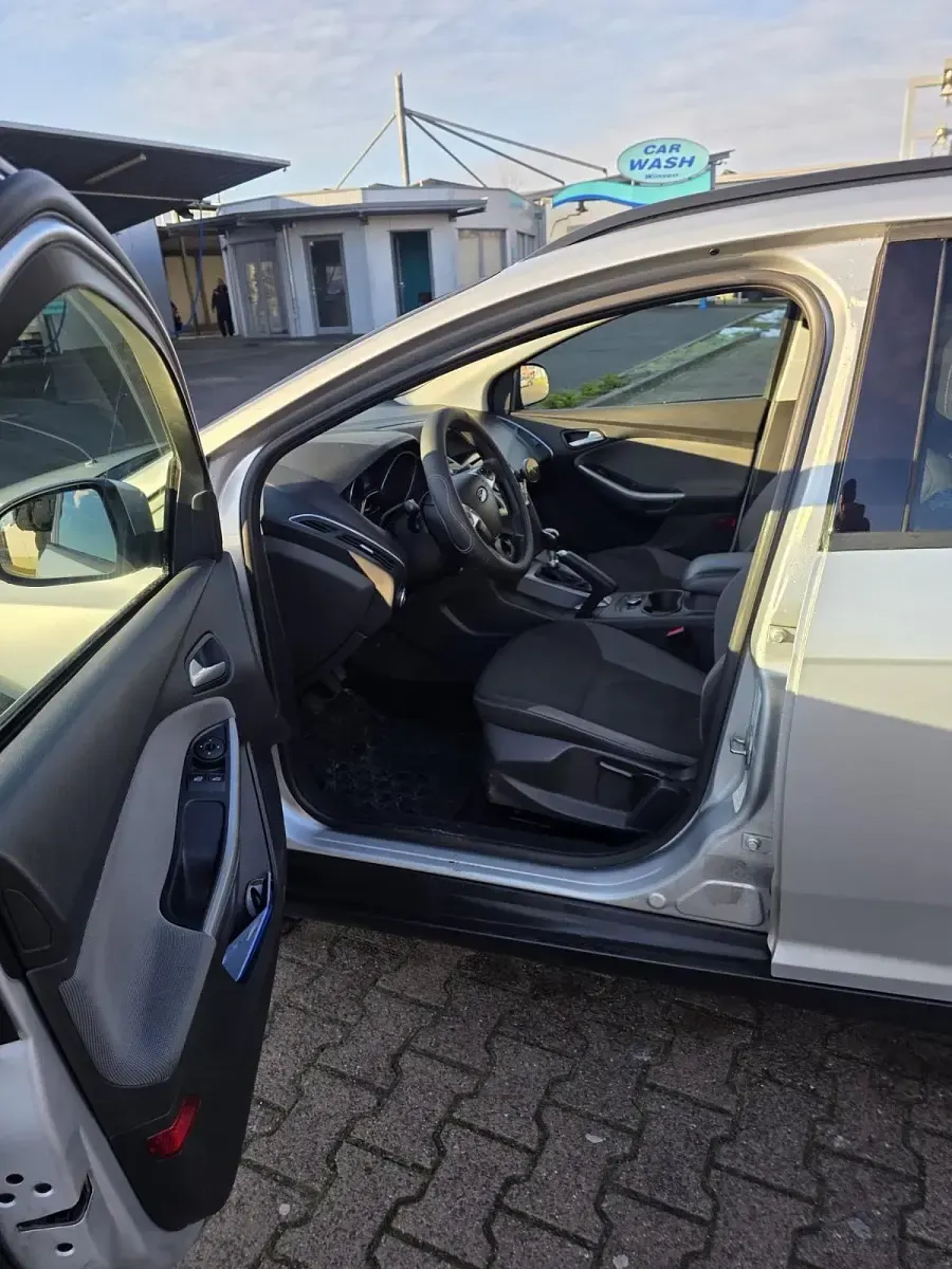 Gebraucht Ford Focus 116 PS (85 kW) 2014 Kombi