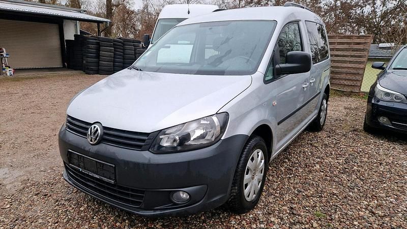 Silber Gebraucht 2011 VW Caddy Life Van / Kleinbus | 4.190 € (Superpreis) - Bild 1/4