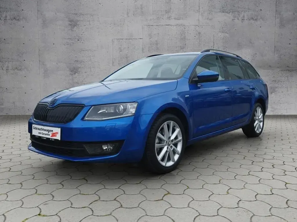 Gebraucht Skoda Octavia Joy 150 PS (110 kW) 2016 Raceblau metallic Kombi