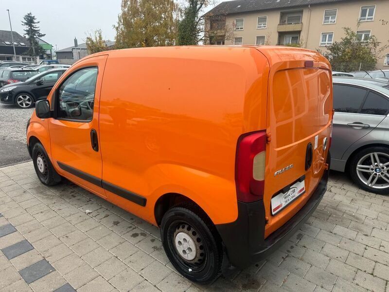 Gebraucht Fiat Fiorino Basis 73 PS (53 kW) 2010 Orange Van / Kleinbus