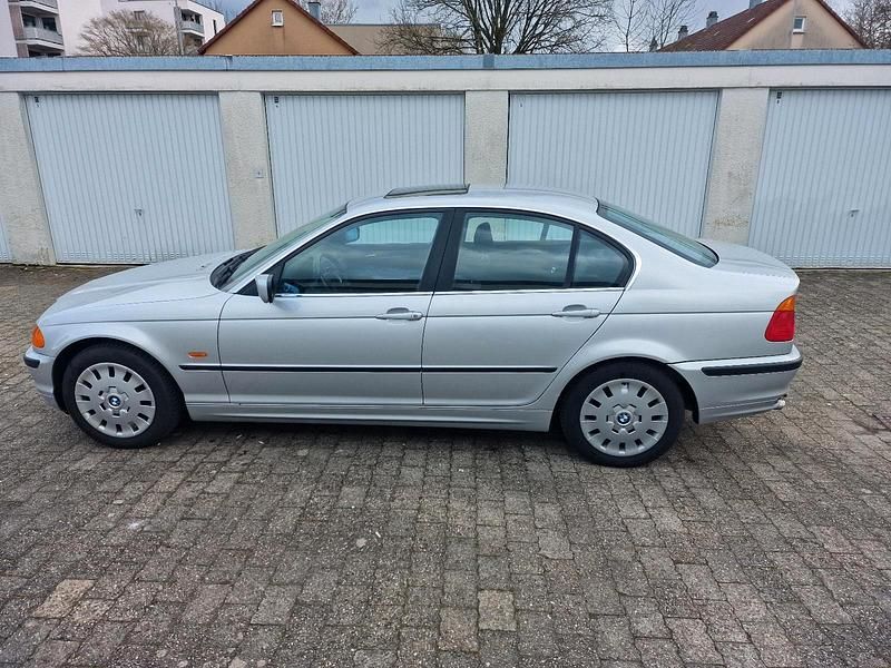 Gebraucht BMW 325 192 PS (141 kW) 2001 Silber Limousine