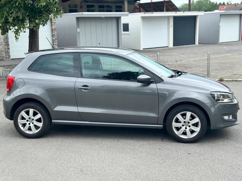 Grau Gebraucht 2010 VW Polo Kleinwagen | 3.600 € (Guter Preis) - Bild 1/4