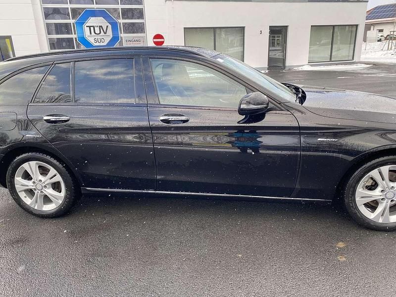 Gebraucht Mercedes 220 170 PS (125 kW) 2017 Schwarz Kombi