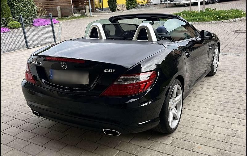Gebraucht Mercedes SLK250 204 PS (150 kW) 2013 Schwarz Cabrio