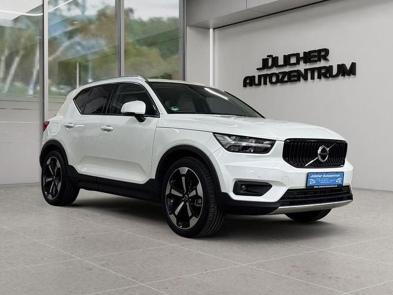 Weiß Gebraucht 2021 Volvo XC40 SUV | 26.990 € (Superpreis) - Bild 1/4