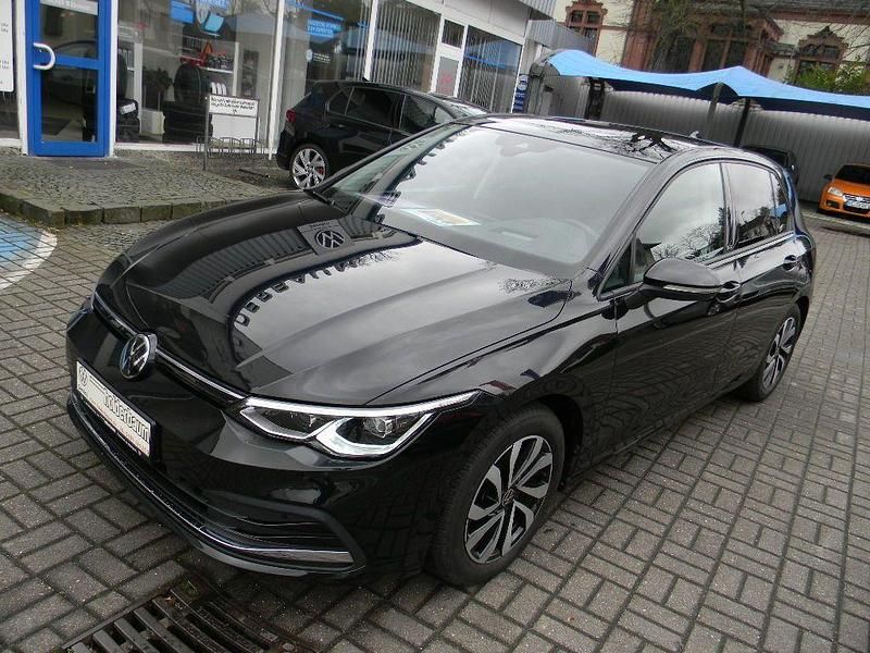 Gebraucht VW Golf VIII Active 150 PS (110 kW) 2022 Schwarz Limousine