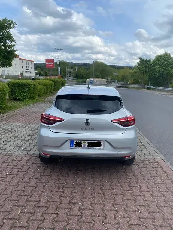 Gebraucht Renault Clio Intens 91 PS (66 kW) 2022 Silber Kleinwagen