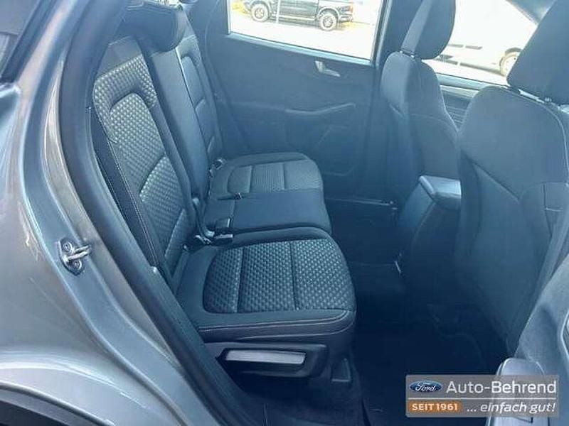 Gebraucht Ford Kuga Cool & Connect 150 PS (110 kW) 2024 Solarsilber SUV