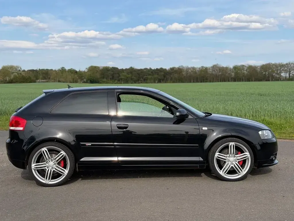 Brugt Audi A3 S-Line 170 HK (125 kW) 2007 Sort Hatchback