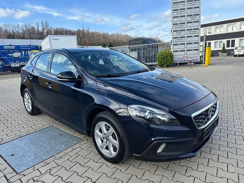 Gebraucht Volvo V40 CC 120 PS (88 kW) 2016 Blau Kombi