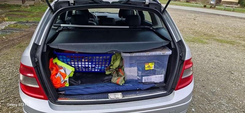 Gebraucht Mercedes C180 156 PS (114 kW) 2009 Silber Kombi