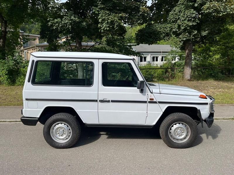 Gebraucht Mercedes G300 113 PS (83 kW) 1990 Weiß SUV