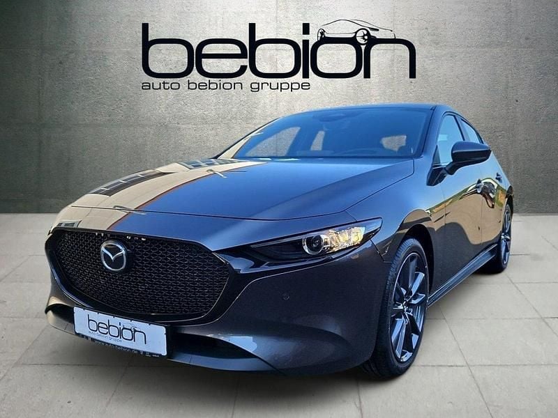 Machine grau metallic Neu 2025 Mazda 3 Center-Line Limousine | 24.900 € (Guter Preis) - Bild 1/4