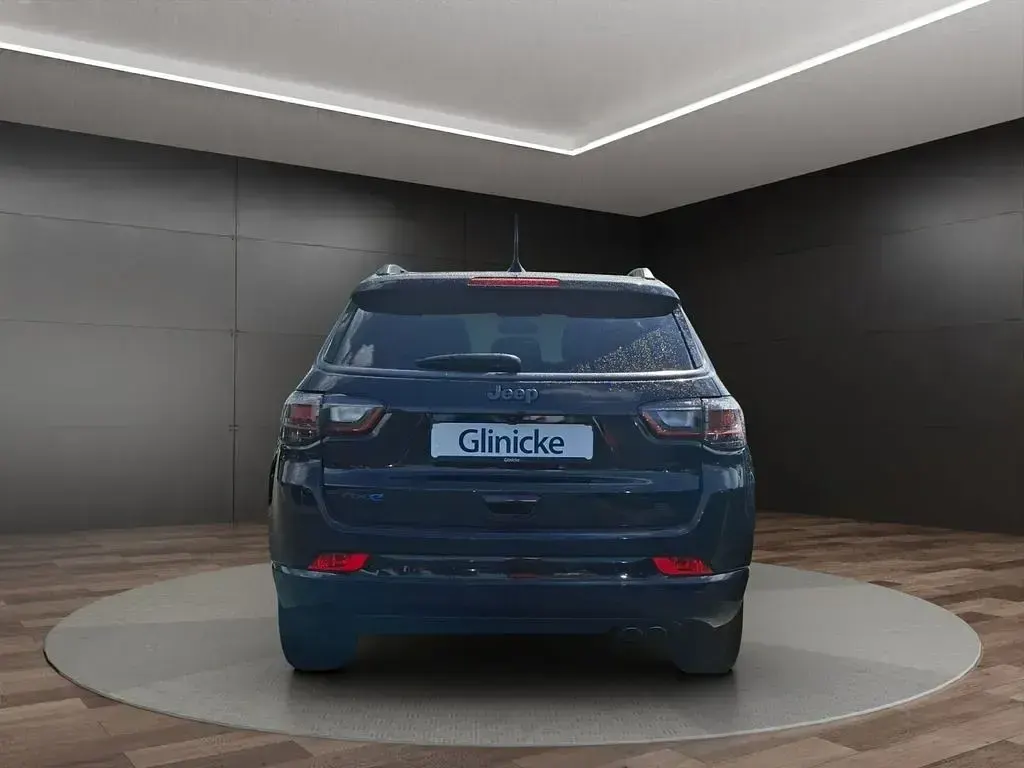 Gebraucht Jeep Compass 241 PS (177 kW) 2022 Schwarz SUV