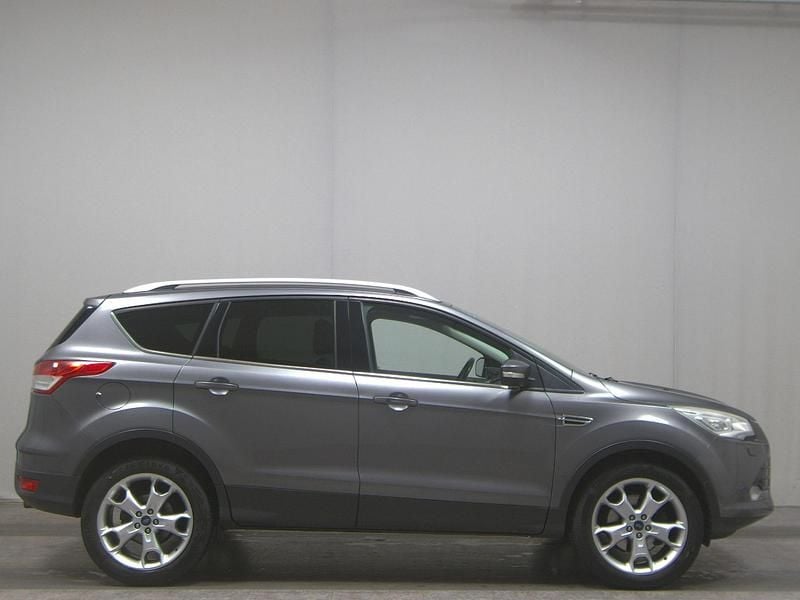 Grau Gebraucht 2013 Ford Kuga Titanium SUV | 6.450 € (Superpreis) - Bild 1/4