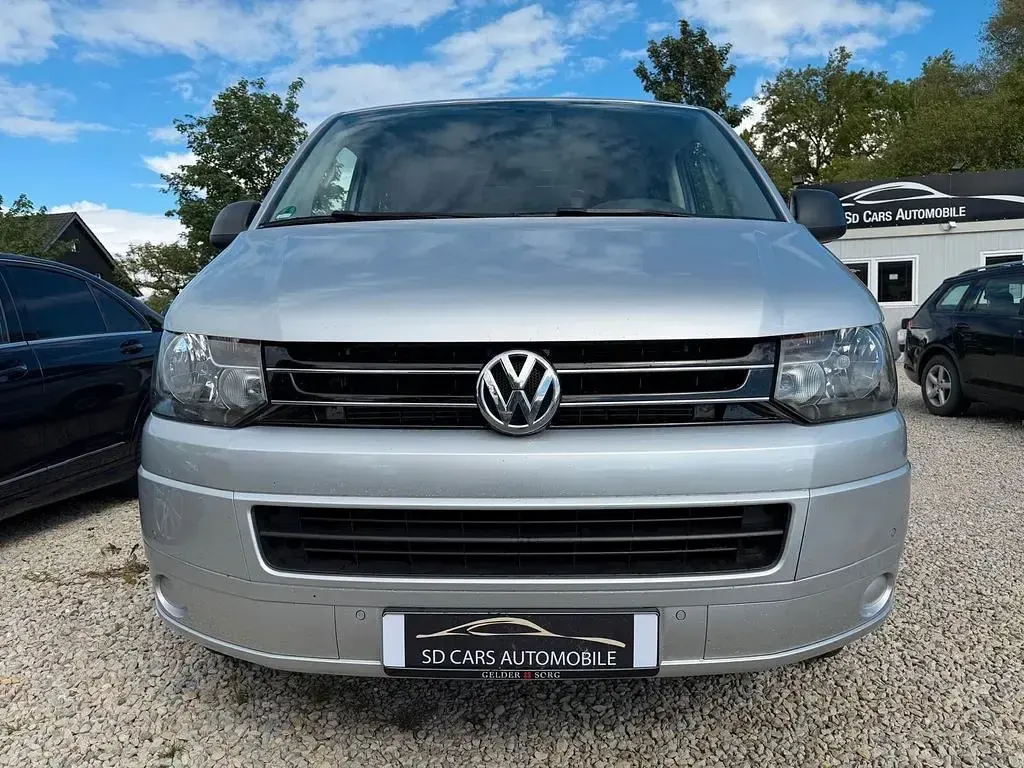 Second-hand VW Multivan 114 CP (83 kW) 2015 Argintiu Monovolum