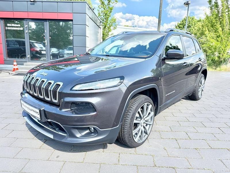 Grau Gebraucht 2015 Jeep Cherokee Limited SUV | 15.995 € (Etwas zu teuer) - Bild 1/4