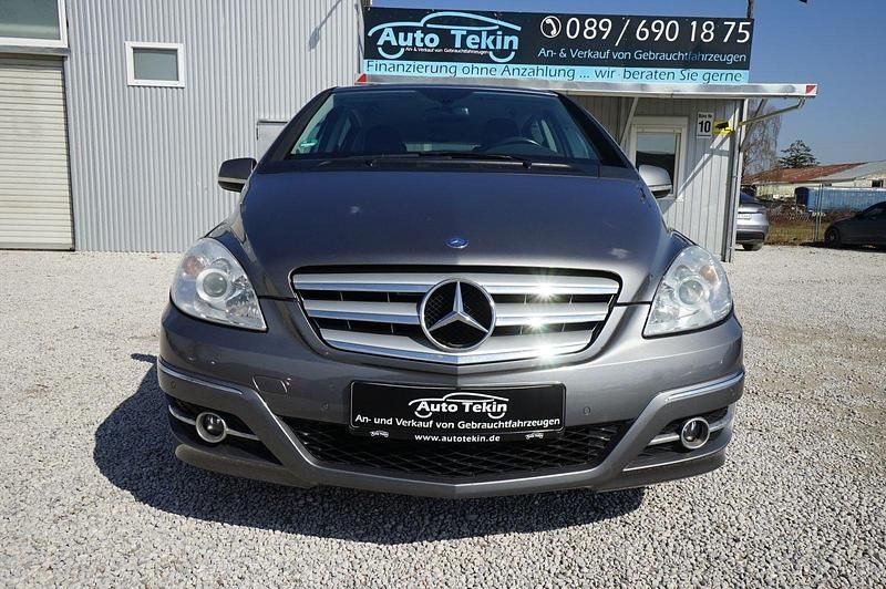 Gebraucht Mercedes B160 95 PS (69 kW) 2010 Grau Van / Kleinbus