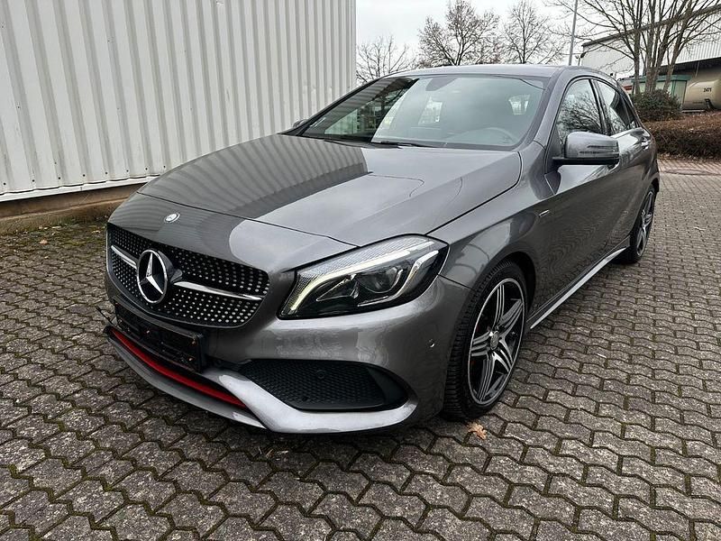 Gebraucht Mercedes A250 AMG 218 PS (160 kW) 2014 Grau Limousine