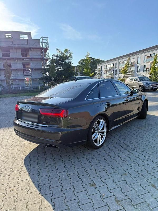 Gebraucht Audi A6 Ambiente 218 PS (160 kW) 2016 Braun Limousine