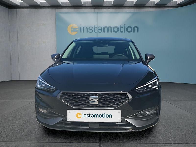 Second-hand Seat Leon 150 CP (110 kW) 2024 Negru Hatchback