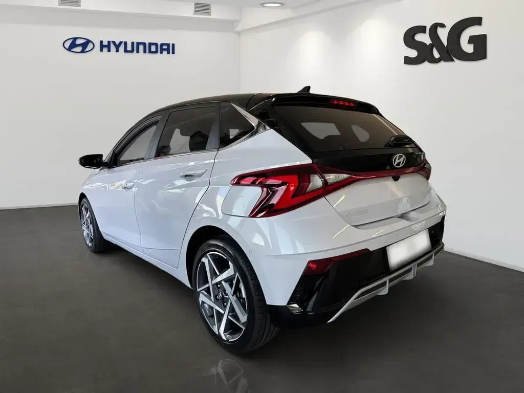 Neu Hyundai i20 Prime 90 PS (66 kW) 2026 Lumen grey/ phantom black / mi Kleinwagen