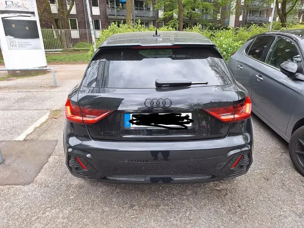 Gebraucht Audi A1 110 PS (80 kW) 2023 Schwarz SUV