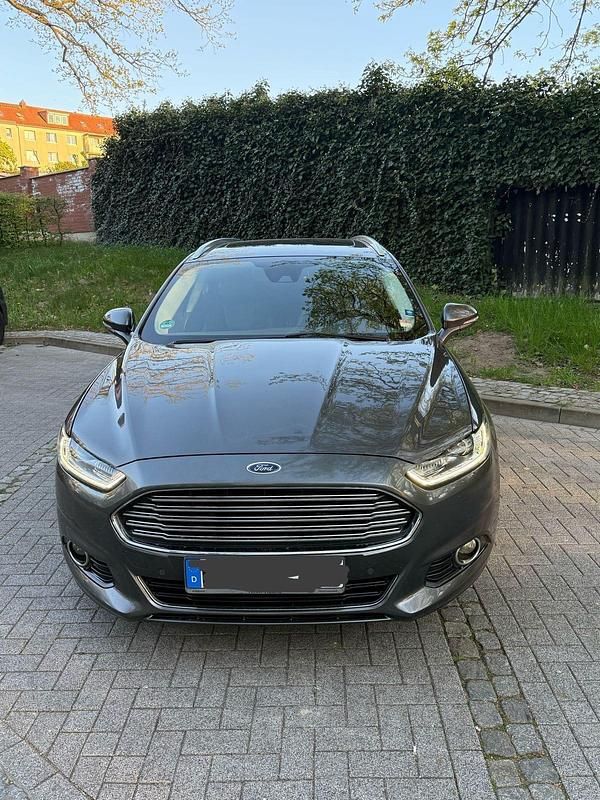 Grau Gebraucht 2016 Ford Mondeo Kombi | 12.100 € (Fairer Preis) - Bild 1/4
