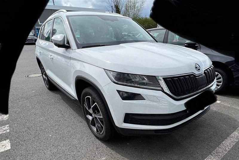 Weiß Gebraucht 2019 Skoda Kodiaq Style SUV | 22.700 € (Fairer Preis) - Bild 1/3