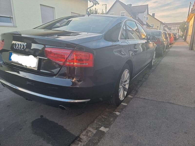 Gebraucht Audi A8L Ambiente 290 PS (213 kW) 2011 Schwarz Limousine