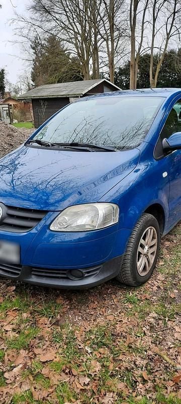 Usado VW Fox 69 HP (50 kW) 2006 Verde Citadino