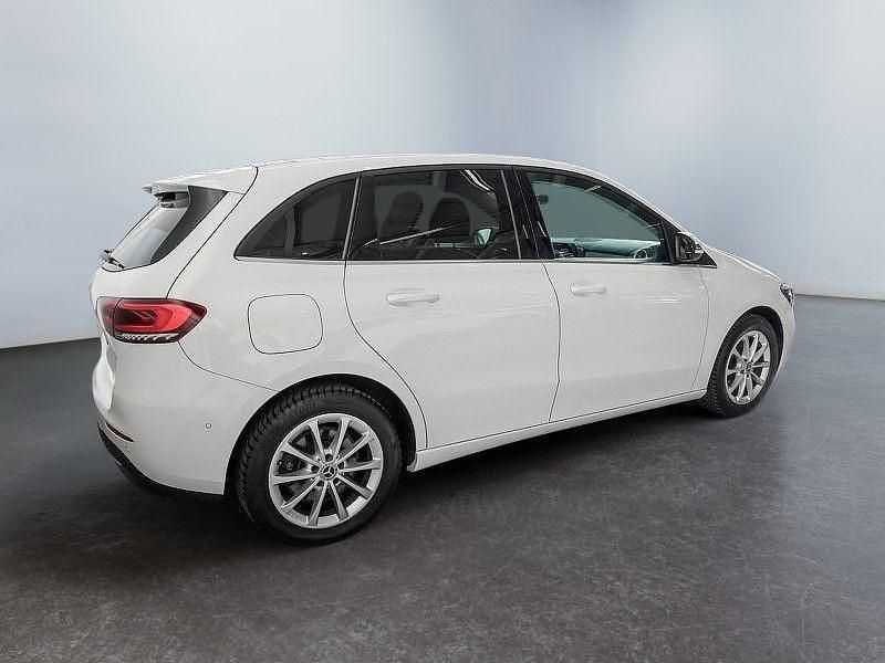 Gebraucht Mercedes B250e 160 PS (117 kW) 2022 Weiß Van / Kleinbus