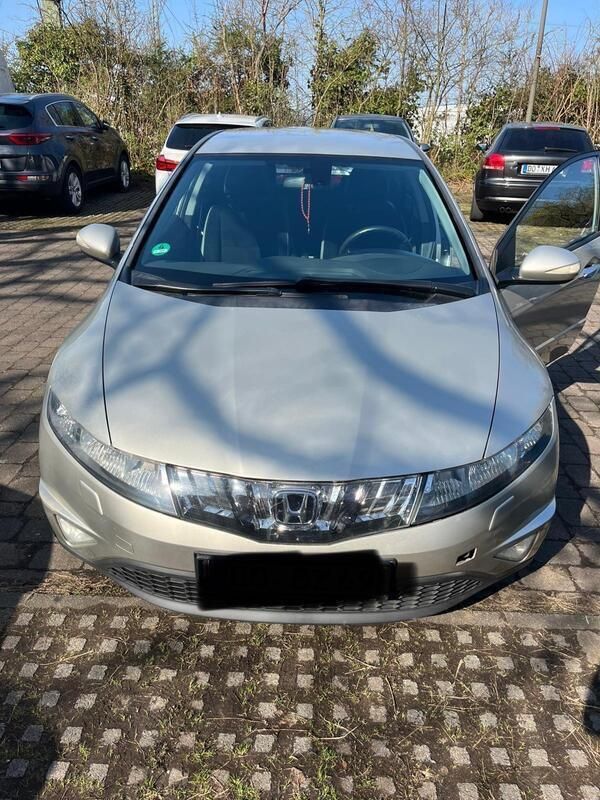 Gold Gebraucht 2007 Honda Civic Limousine | 4.500 € (Fairer Preis) - Bild 1/4