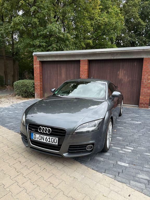Grau Gebraucht 2010 Audi TT S-Line Coupé | 9.500 € (Fairer Preis) - Bild 1/4