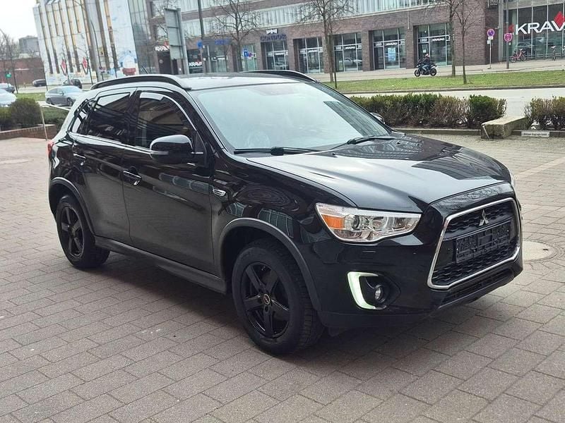 Gebraucht Mitsubishi ASX Basis 117 PS (86 kW) 2016 Schwarz SUV
