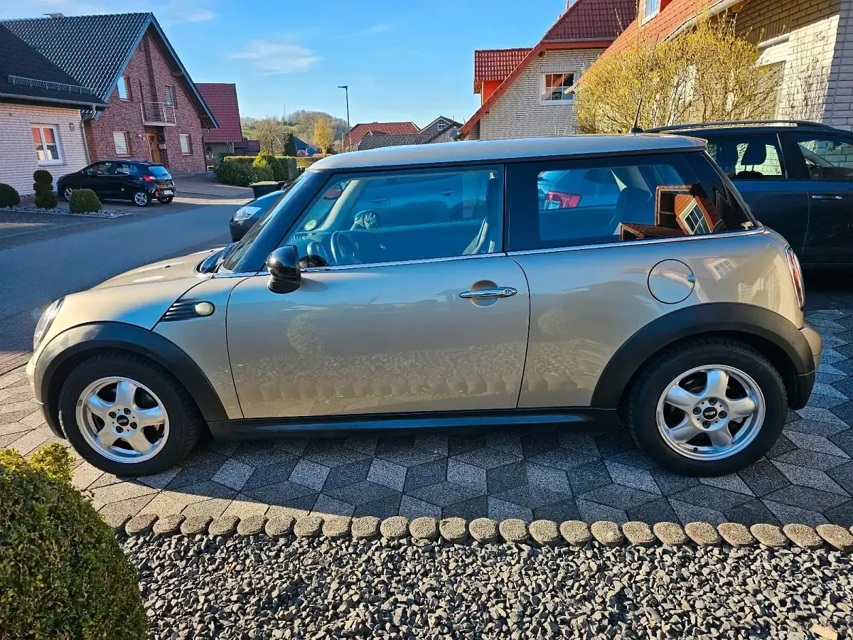 Gebraucht Mini Cooper 95 PS (69 kW) 2008 Silber Kleinwagen