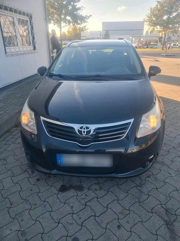 Schwarz Gebraucht 2025 Toyota Avensis Limousine | 6.500 € - Bild 1/4
