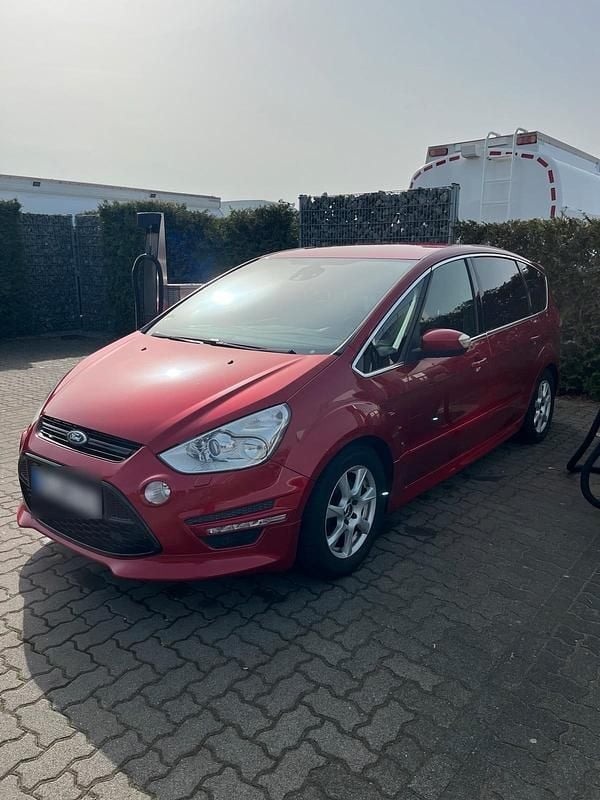 Gebraucht Ford S-MAX 250 PS (183 kW) 2014 Rot Van / Kleinbus