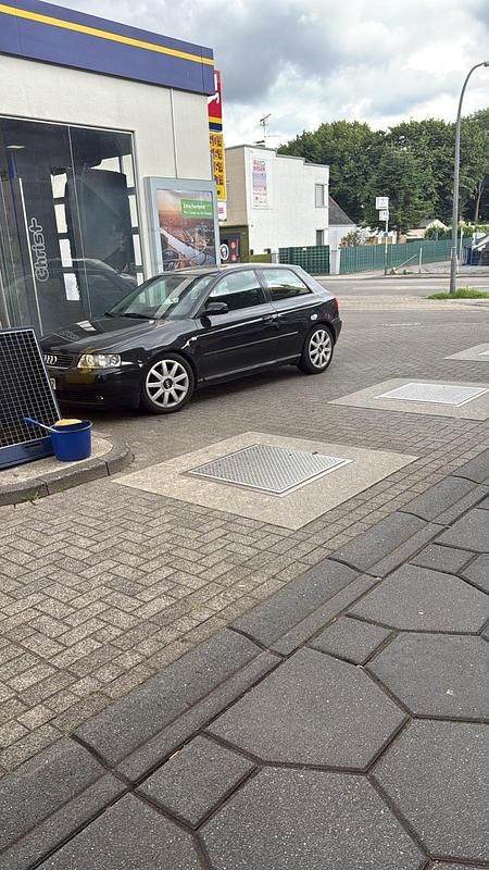 Schwarz Gebraucht 2000 Audi A3 S-Line Coupé | 2.000 € (Guter Preis) - Bild 1/2
