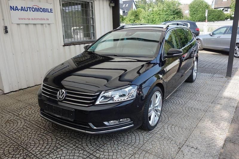 Schwarz Gebraucht 2012 VW Passat Highline Kombi | 8.500 € (Fairer Preis) - Bild 1/4