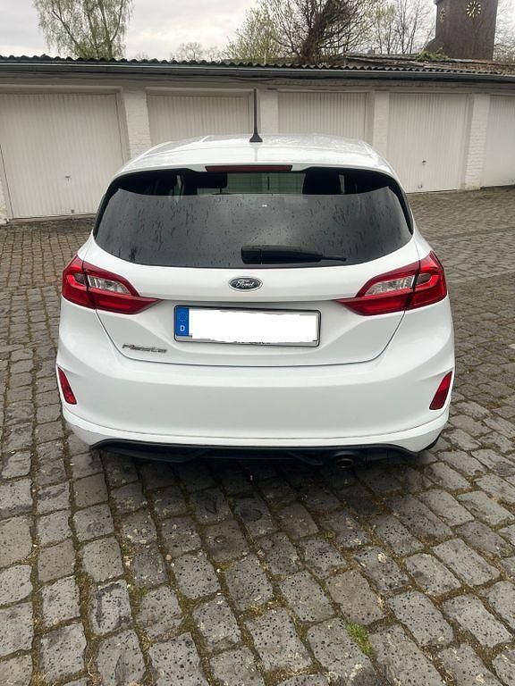 Gebraucht Ford Fiesta ST-Line 101 PS (74 kW) 2018 Weiß Kleinwagen
