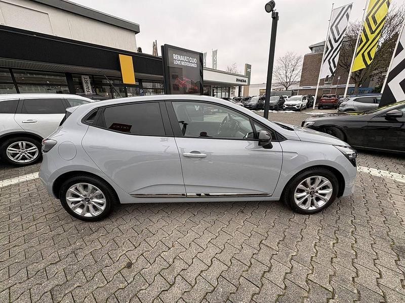 Gebraucht Renault Clio V Evolution 91 PS (66 kW) 2025 Grau Limousine