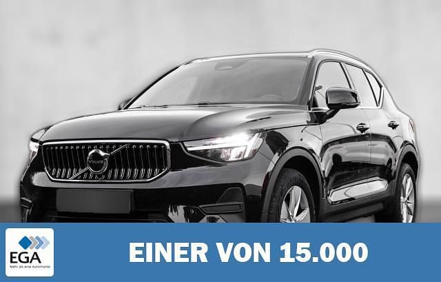 Schwarz metallic Gebraucht 2023 Volvo XC40 Plus SUV | 34.890 € (Guter Preis) - Bild 1/4