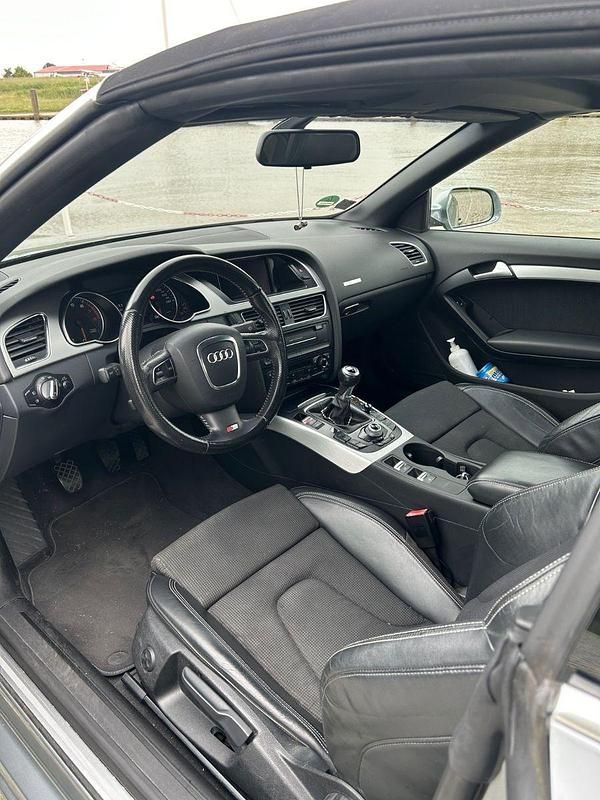 Gebraucht Audi A5 Cabriolet 160 PS (117 kW) 2010 Grau Cabrio