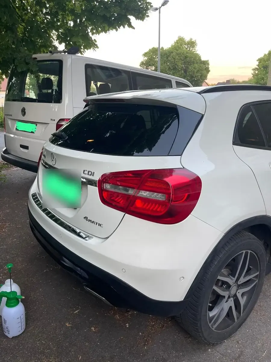 Gebraucht Mercedes GLA200 136 PS (100 kW) 2015 Weiß SUV