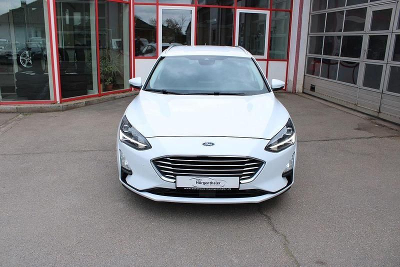 Używany Ford Focus Titanium 150 KM (110 kW) 2020 Biały Sedan/Limuzyna