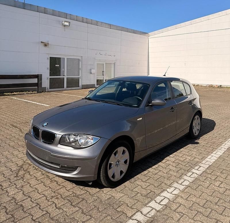Second-hand BMW 120 170 CP (125 kW) 2009 Gri Hatchback