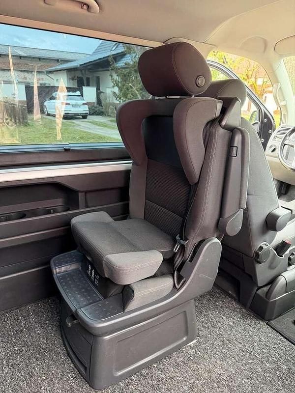 Usado VW Multivan 140 HP (102 kW) 2013 Preto Monovolume