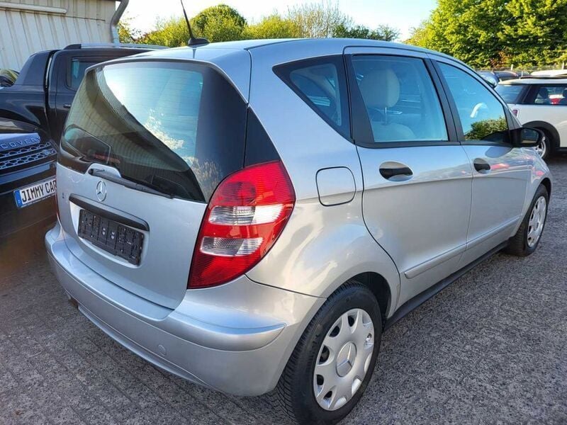 Gebraucht Mercedes A180 Elegance 109 PS (80 kW) 2006 Silber Limousine