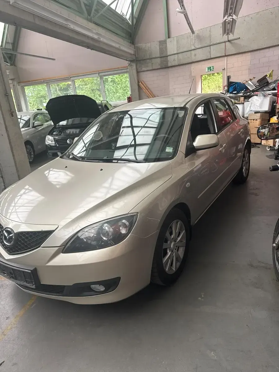 Gebraucht Mazda 3 105 PS (77 kW) 2007 Gold Limousine